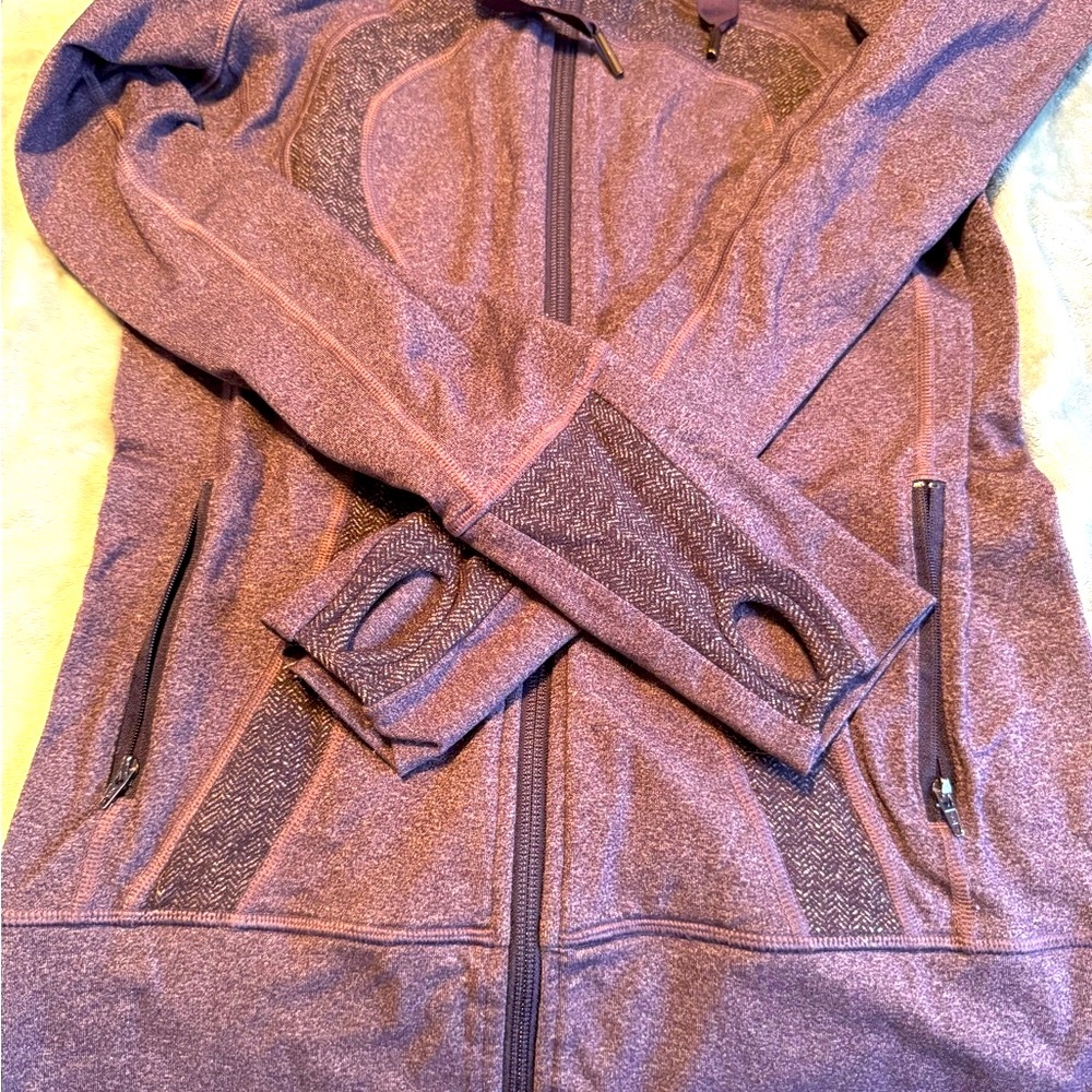 Lululemon Athletica Purple Sweatshirt with Standing Collar
